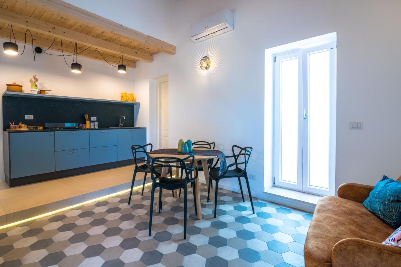 Dimora Di Levante- Ortigia Holidays Szirakúza Kültér fotó