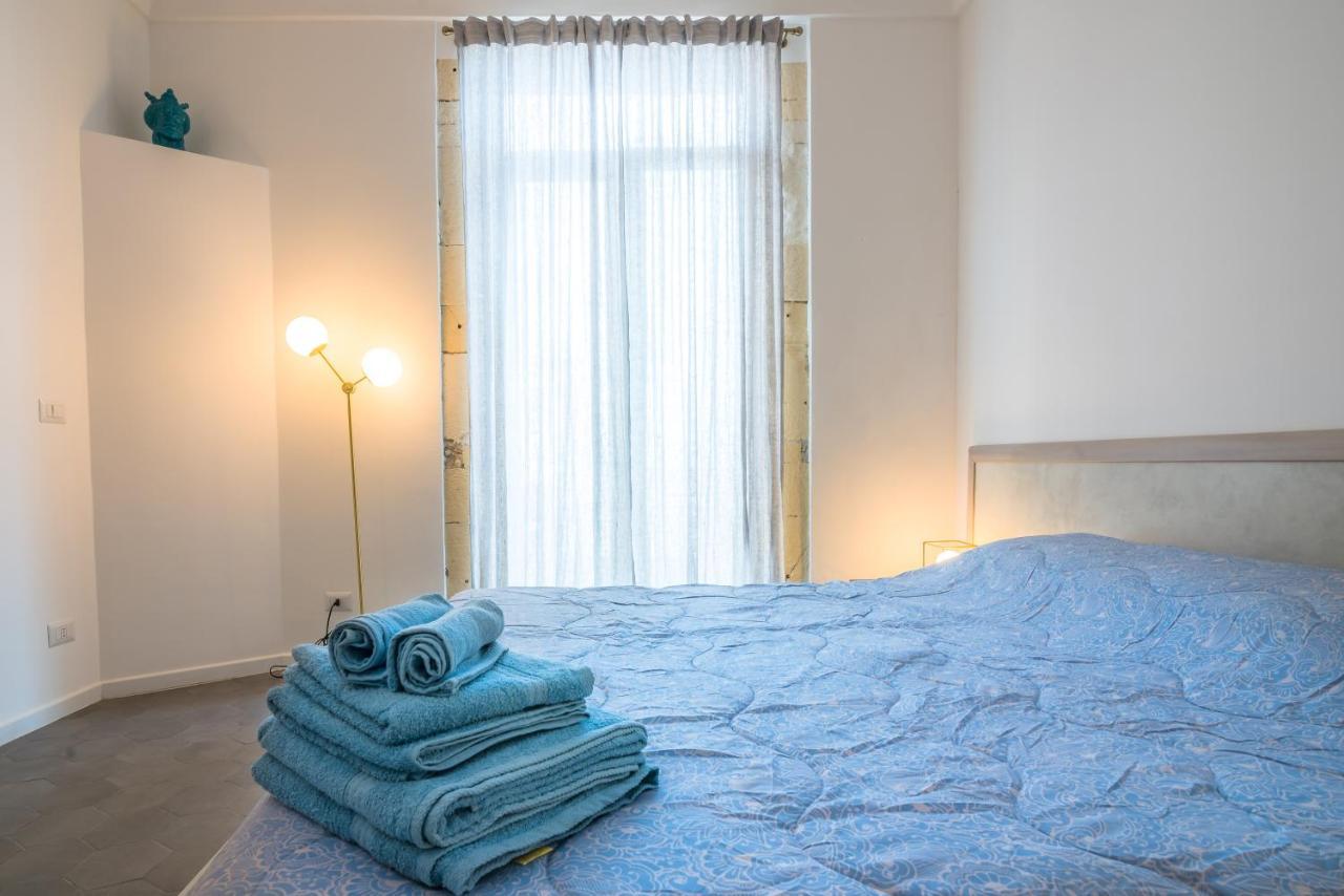 Dimora Di Levante- Ortigia Holidays Szirakúza Kültér fotó